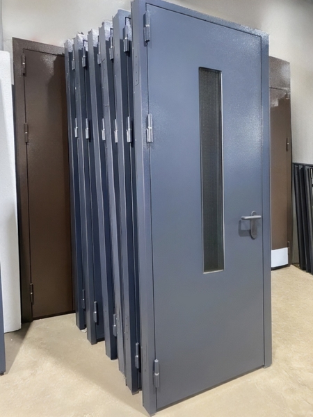 Партия остекленных дверей Партия остекленных дверей